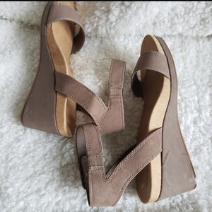 Lucky Brand Kanoa Wedge Sandals sz 9